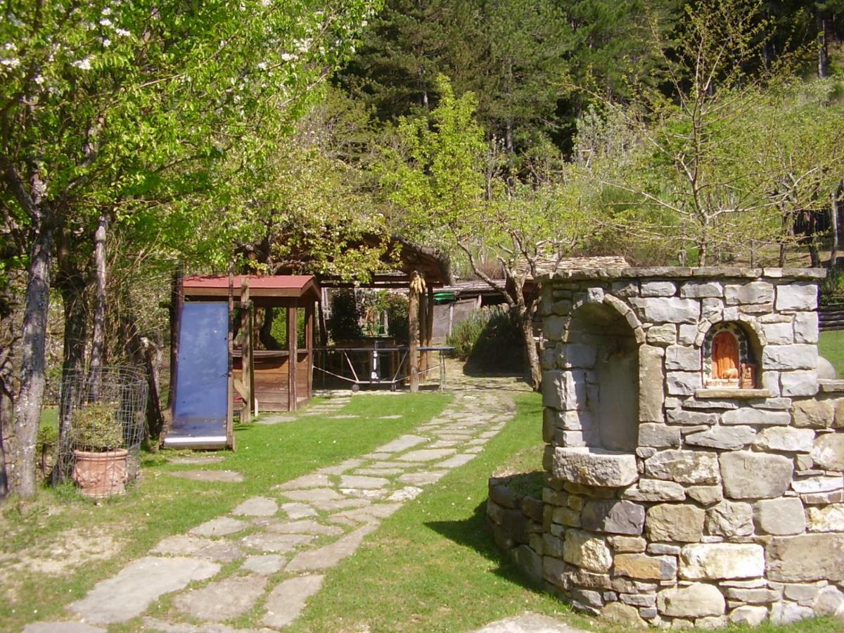 Casale Camalda Appartement Serravalle  Buitenkant foto